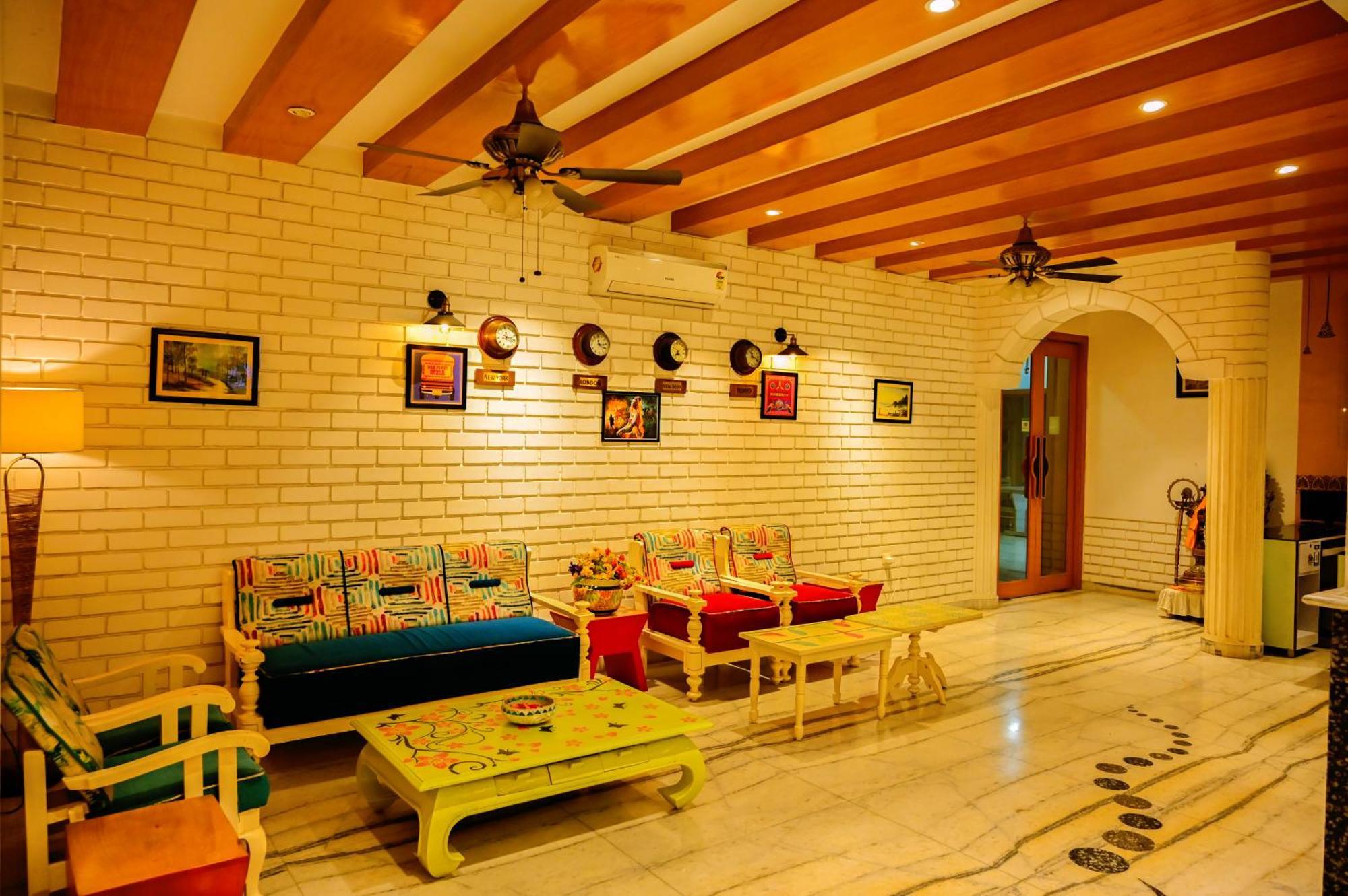 Trimrooms Buddha Hotel