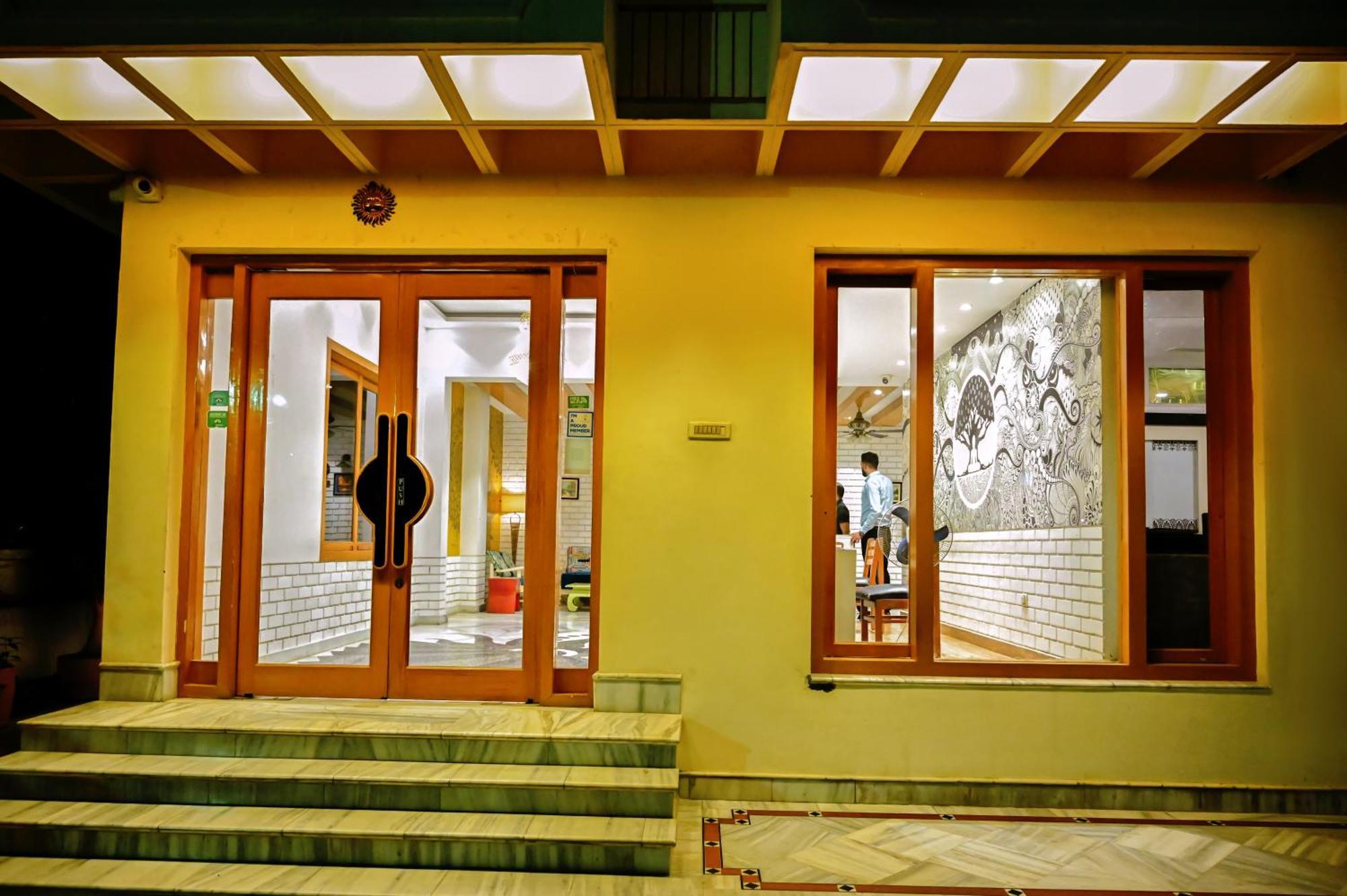 Hotel Trimrooms Buddha Varanasi