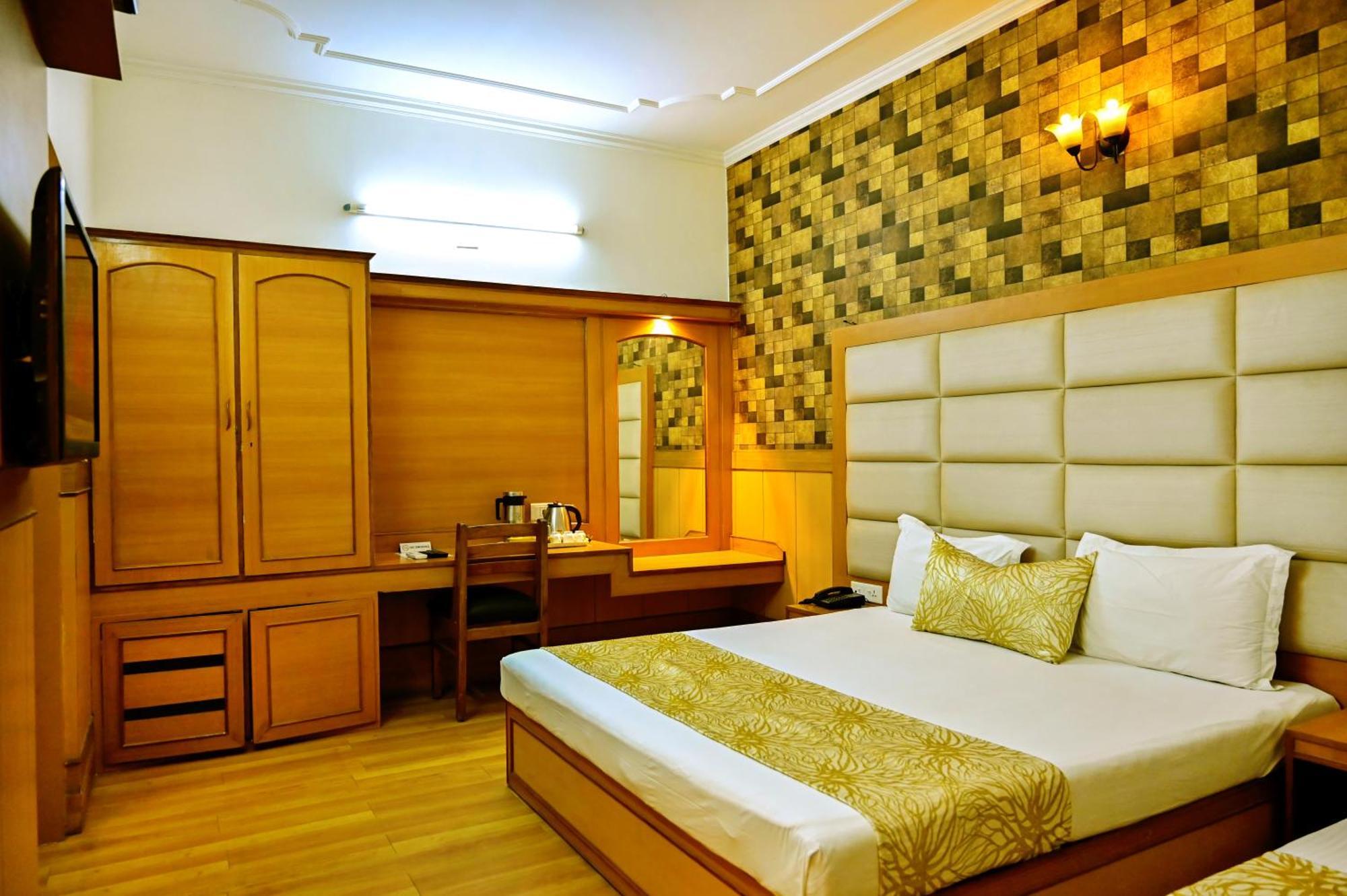 Trimrooms Buddha Hotel 3*